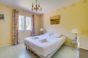 Villas Villa avec piscine aux portes de Bordeaux : photos des chambres