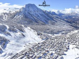 Appartements 3 pieces + coin montagne, 2*, 8 pers, proche pistes et commerces, parking, animaux OK - FR-1-445-16 : photos des chambres