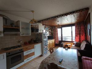 Appartements Bel Appartement 6p, 2 etoiles, Pres des pistes avec Balcon - Montgenevre Village - FR-1-445-183 : photos des chambres