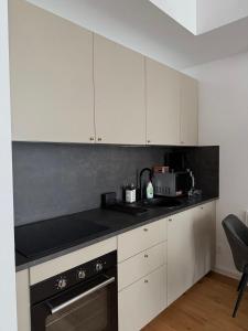 Walter Loft Luxury Residence- Self Check-in & Underground Parking