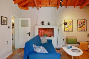 Comfy House in Old Town Xanthi - Meno Homes 8