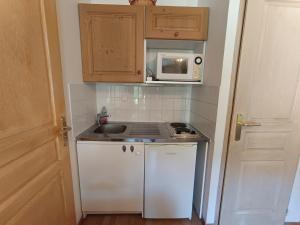 Appartements Charmant studio tout confort en front de neige a Montgenevre, residence face aux pistes - FR-1-445-137 : photos des chambres