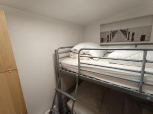 Appartements Charmant studio tout confort en front de neige a Montgenevre, residence face aux pistes - FR-1-445-137 : photos des chambres