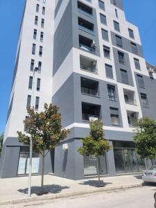 Henris Apartment - 2 Vlore