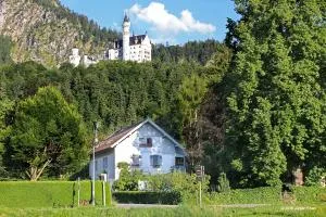 Romantic-Pension Albrecht - since 1901 - Halblech