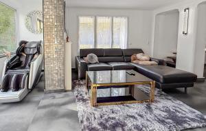 Maisons de vacances Villa avec jacuzzi, sauna&cinema : photos des chambres