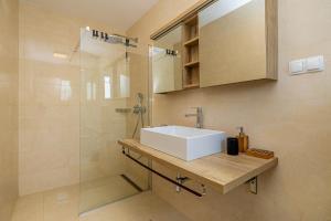 Holiday house DAN with private pool