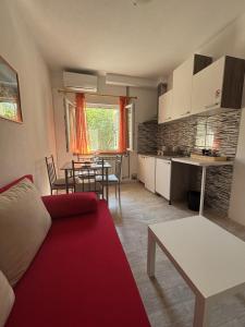 Apartment Moreno 1 with seaview