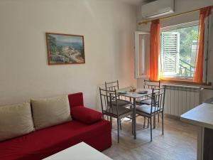 Apartment Moreno 1 with seaview