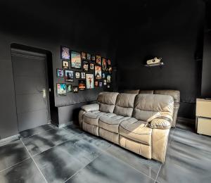 Maisons de vacances Villa avec jacuzzi, sauna&cinema : photos des chambres