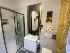 Apartment and rooms EL