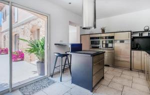 Stunning Home In Peymeinade