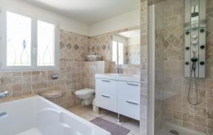 Maisons de vacances Stunning Home In Peymeinade : photos des chambres