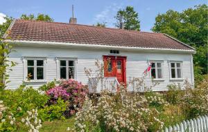 4 Bedroom Pet Friendly Home In Farsund