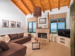 Villa Eolos with private pool