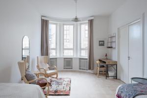 Hotel-standard design apartment with sea view