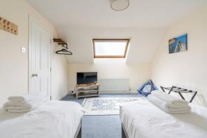 3-Bed Portballintrae Home | Wi-Fi, Garden, Parking