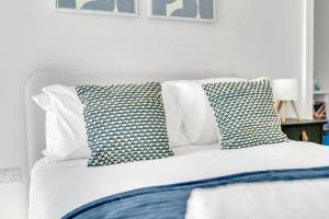 The Van Gogh Loft - By Raymond Properties