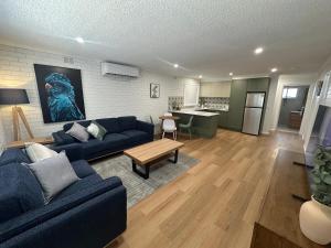 와가 와가 Central Cullen Wagga Apartments 게스트하우스 스위트룸