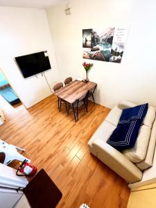 MC suites 2 Bedrooms condotel Staycation Davao City, Near davao airport SMX Sm lanang, Near Samal, Abreeza,Dusit, Azuela cove, sasa port, walking distance to sasa wharf