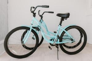The Gem! Walk or Bike to the Beach, Quality & Comfort