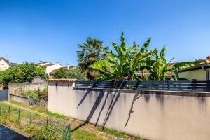 Appartement paisible au bord de l Isle, parking privé