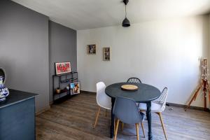 Appartement paisible au bord de l Isle, parking privé