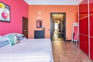 Destination Cefalu view downtwn