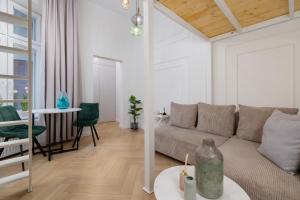 Apartment with balcony - Berka Joselewicza 5