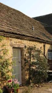 Stunning stone cottage on Baths doorstep