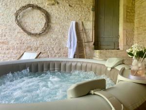 B&B / Chambres d'hotes Le Domaine des Tilleuls : photos des chambres