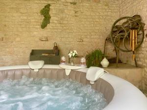 B&B / Chambres d'hotes Le Domaine des Tilleuls : photos des chambres