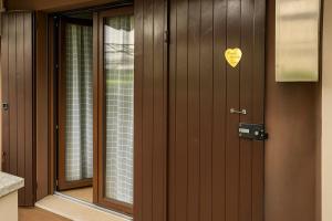 Yes I Know My Room - Claudia e Lory