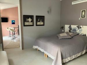 B&B / Chambres d'hotes L' Oustau Blanc B&B : photos des chambres