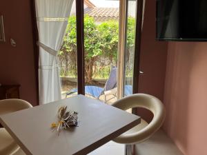 B&B / Chambres d'hotes L' Oustau Blanc B&B : photos des chambres