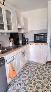 Terrasse XXL pour cet appart au port de St Cyprien