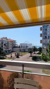 Terrasse XXL pour cet appart au port de St Cyprien