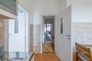 Brand new Fakés-Two balconies above the citycenter