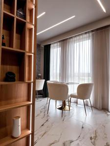 Airport SkyLuxe Luxury Residence