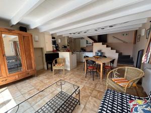 En Avignon 30133 les Angles