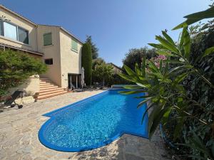 Appartements En Avignon 30133 les Angles : photos des chambres