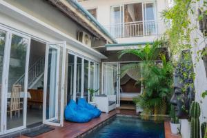 Private-Pool Family Villa near Canggu Beach