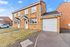 Large 4-bed House in Cambridge - Garden