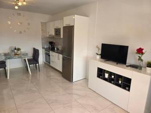 Apartment Ocean View with breathtaking sea view, family friendly, terrace, Wifi, SAT-TV