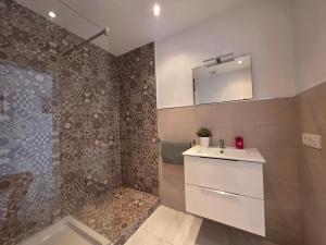 Apartment Ocean View with breathtaking sea view, family friendly, terrace, Wifi, SAT-TV