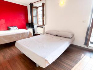 Monolocale ad Asti in Corso Alfieri in Palazzo storico Zona pedonale