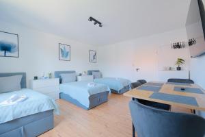 Apartment Pietsch - 6 Personen-3 Schlafzimmer- Boxspringbetten- Smart TV- Balkon- Zentral