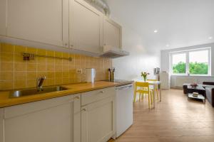 Studio47 Pramones 107