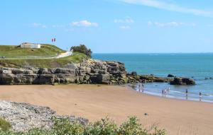 Maisons de vacances Charmante Maison Proche Plage : photos des chambres