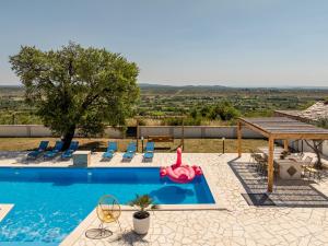Unique Villa V with large pool